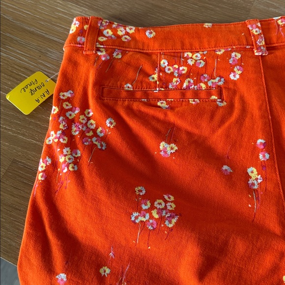 Bundle 5 items @ 10$, pay only 30$ - 2 items free!  Orange Floral Twill Shorts - Picture 10 of 12